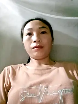 lucybaby00 online show from November 2025 10:26:02 PM