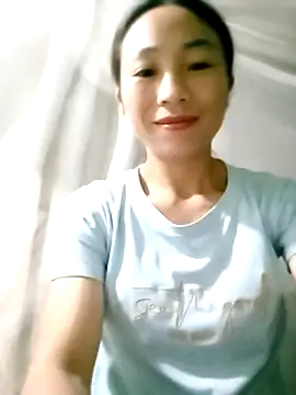 Snapshot of lucybaby00 chatting on October 2025 08:32:02 PM lucybaby00 online show from October 2025 08:32:02 PM