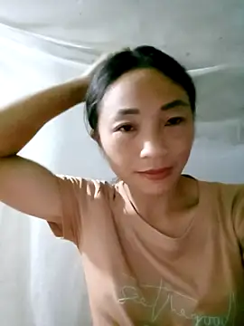 Snapshot of lucybaby00 chatting on October 2025 09:15:02 PM lucybaby00 online show from October 2025 09:15:02 PM