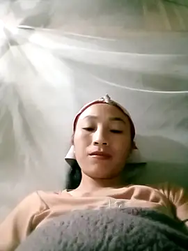 lucybaby00 online show from October 2025 03:12:01 PM