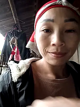 lucybaby00 online show from November 2025 04:16:01 AM