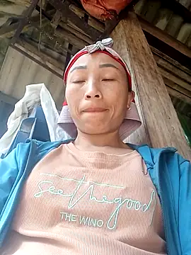 lucybaby00 online show from December 2025 04:27:01 AM