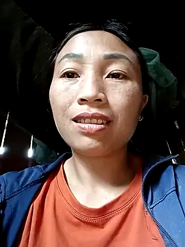 lucybaby00 online show from April 2026 05:25:01 AM