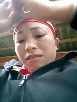 lucybaby00 online show from December 2025 10:03:01 AM