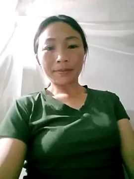 lucybaby00 online show from May 2026 10:57:01 PM