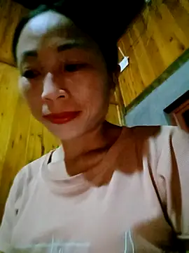 Snapshot of lucybaby00 chatting on September 2025 01:04:01 PM lucybaby00 online show from September 2025 01:04:01 PM