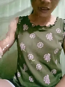 lucybaby00 online show from July 2026 10:25:02 PM