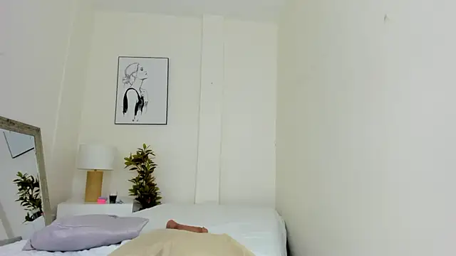 emy barnert online show from October 2025 12:48:02 PM