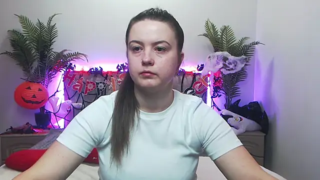 Snapshot of MavkaCute chatting on October 2025 07:00:01 PM MavkaCute online show from October 2025 07:00:01 PM