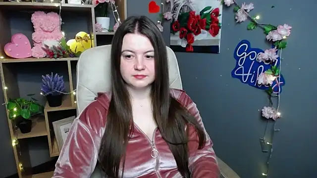 MavkaCute online show from May 2026 06:17:01 PM