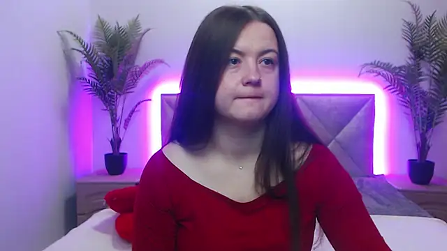 Snapshot of MavkaCute chatting on November 2025 07:07:01 PM MavkaCute online show from November 2025 07:07:01 PM