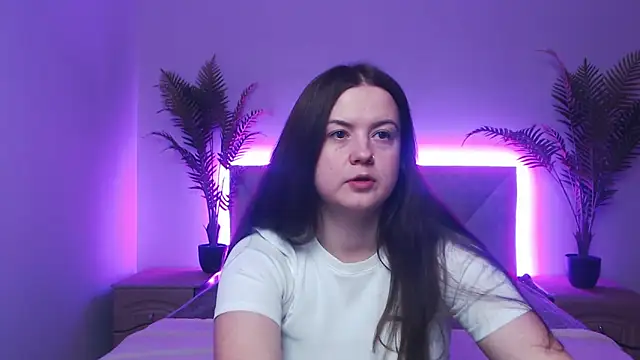 Snapshot of MavkaCute chatting on November 2025 07:24:02 PM MavkaCute online show from November 2025 07:24:02 PM