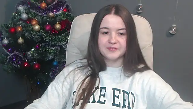 Snapshot of MavkaCute chatting on December 2025 07:08:02 PM MavkaCute online show from December 2025 07:08:02 PM