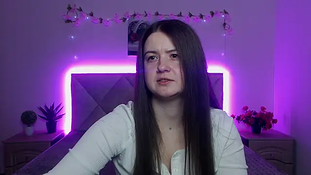 MavkaCute online show from April 2026 06:20:02 PM