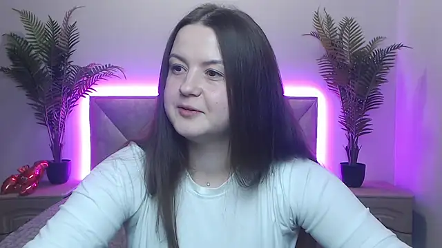 Snapshot of MavkaCute chatting on October 2025 06:20:02 PM MavkaCute online show from October 2025 06:20:02 PM