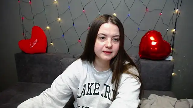 MavkaCute online show from February 2026 07:24:01 PM