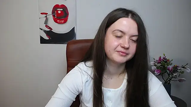 Snapshot of MavkaCute chatting on November 2025 07:17:02 PM MavkaCute online show from November 2025 07:17:02 PM