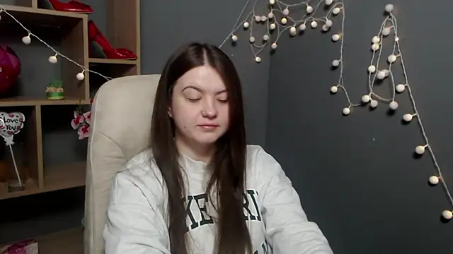 MavkaCute online show from February 2026 07:24:01 PM