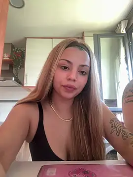 NoeliaGarcia17 online show from June 2026 01:11:02 PM
