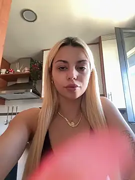 Snapshot of NoeliaGarcia17 chatting on October 2025 02:10:01 PM NoeliaGarcia17 online show from October 2025 02:10:01 PM
