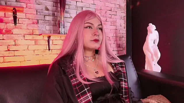 kitty malach online show from February 2026 03:40:02 AM