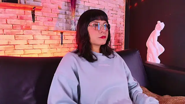 kitty malach online show from April 2026 03:35:01 AM