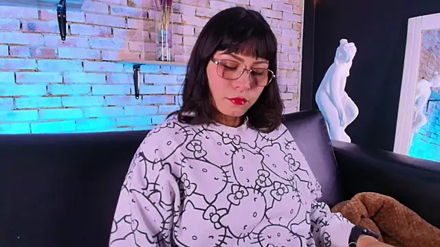 kitty malach online show from April 2026 03:12:01 AM