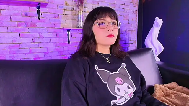 kitty malach online show from April 2026 03:32:01 AM