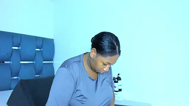 yourwife anna online show from October 2025 11:55:01 AM