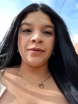 Snapshot of Eiimy_pretty chatting on October 2025 07:46:01 PM Eiimy pretty online show from October 2025 07:46:01 PM