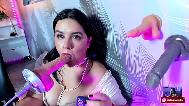 Alanna-sloppy online show from November 2025 11:52:02 PM