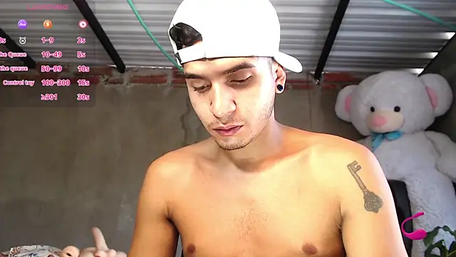 Angel latinboy online show from May 2026 03:10:01 PM