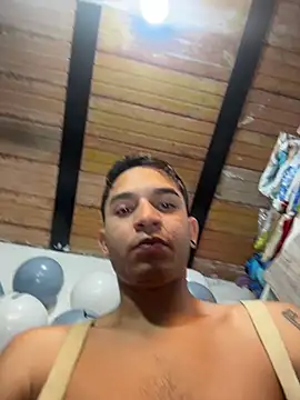 Angel latinboy online show from March 2026 12:35:02 PM