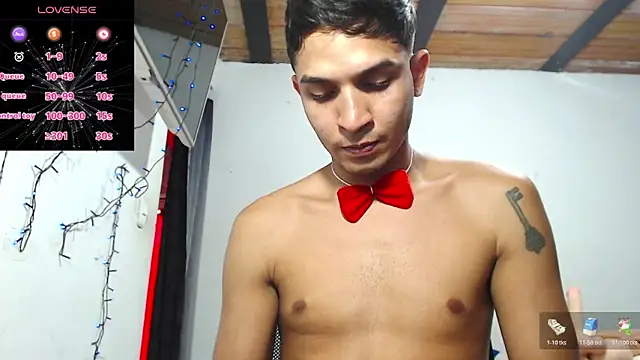 Angel latinboy online show from November 2025 09:15:02 PM