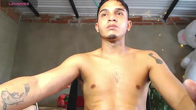 Angel latinboy online show from June 2026 03:45:01 PM