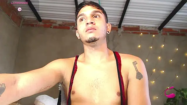 Angel latinboy online show from June 2026 02:29:01 PM