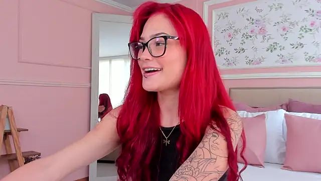 mae lyra online show from April 2026 05:36:02 PM