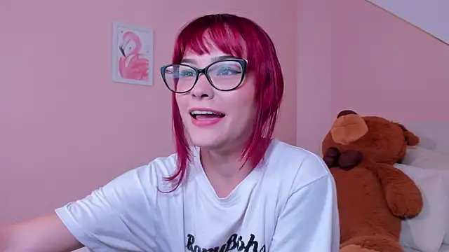 mae lyra online show from October 2025 11:19:01 AM