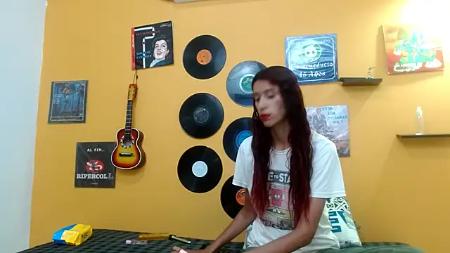 skinnyverus18 online show from September 2025 07:09:02 PM