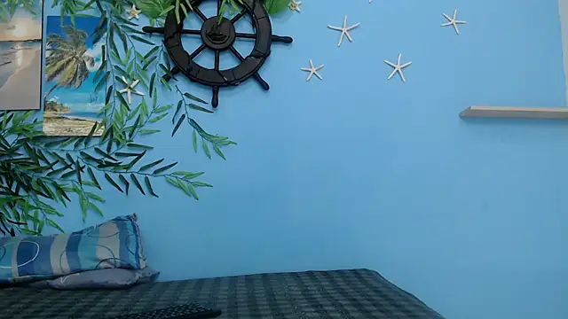 skinnyverus18 online show from May 2026 07:47:02 PM