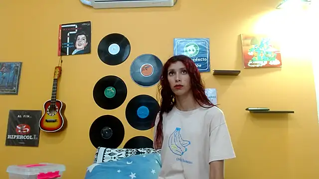 skinnyverus18 online show from September 2025 07:35:02 PM