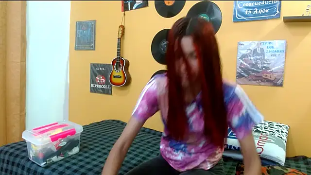 skinnyverus18 online show from October 2025 06:53:01 PM