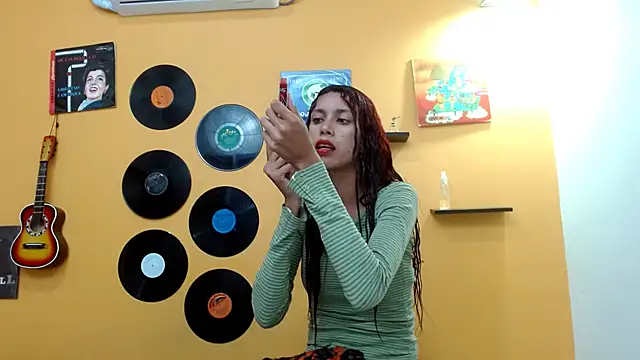 skinnyverus18 online show from September 2025 06:59:02 PM
