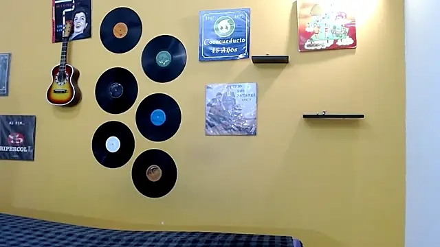 skinnyverus18 online show from March 2026 07:39:01 PM