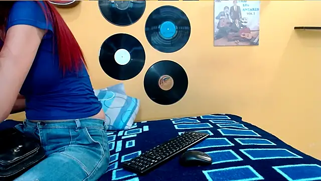 skinnyverus18 online show from April 2026 07:10:02 PM