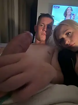 Snapshot of DaryaDoll chatting on September 2025 07:30:01 PM DaryaDoll online show from September 2025 07:30:01 PM