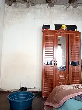 Snapshot of small_D94 chatting on September 2025 11:48:02 AM small D94 online show from September 2025 11:48:02 AM