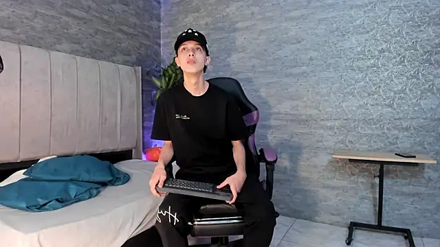 ArthurCox online show from November 2025 05:27:02 PM