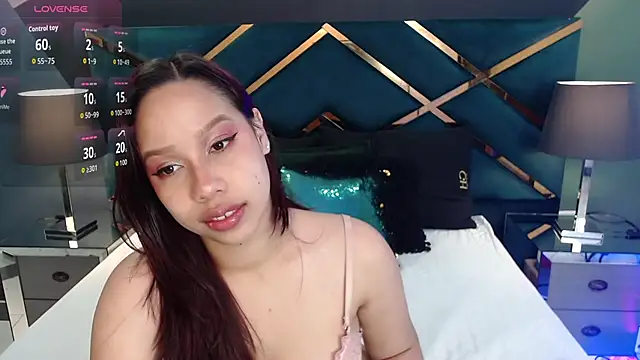 Luciegh  online show from September 2025 11:21:01 AM