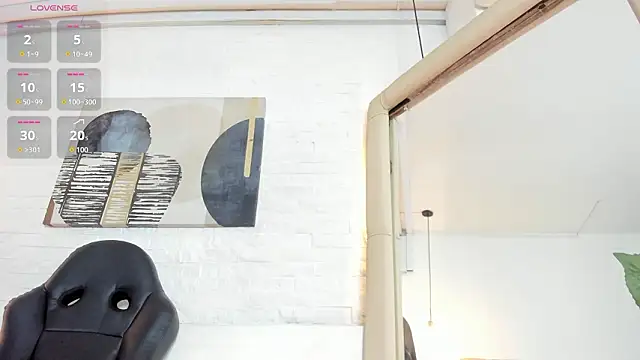 Snapshot of Sarah_GothicGirl chatting on February 2026 08:15:01 PM Sarah GothicGirl online show from February 2026 08:15:01 PM